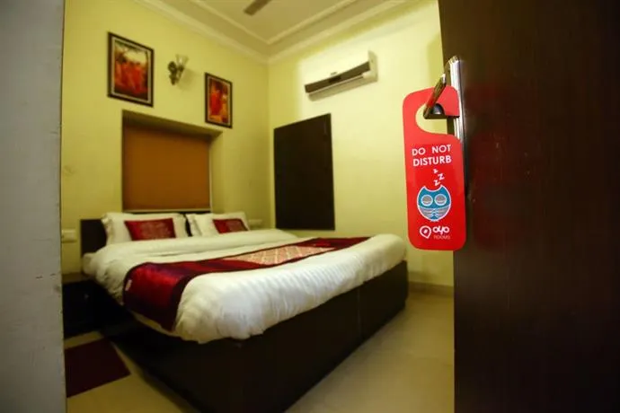 OYO Rooms Umed Club Road Rai Ka Bagh - Image 1