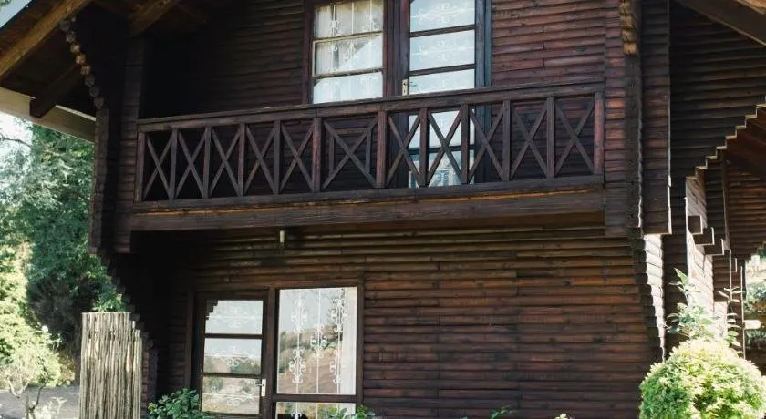 Viewpoint - Cabin 4 - Image 1
