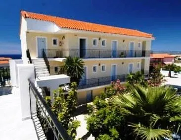 Blue Horizon Hotel - Image 1