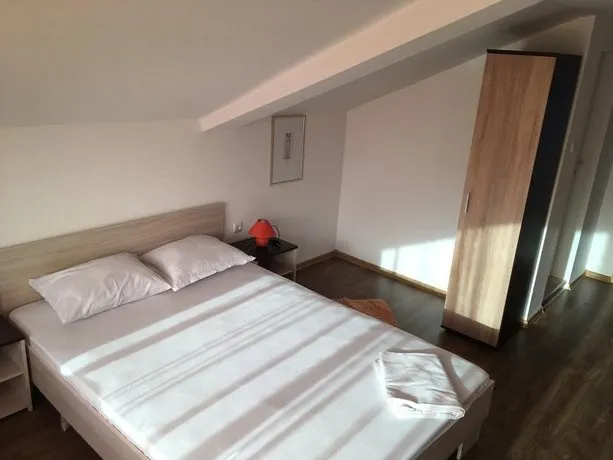Guest House Kostadinovi Chernomorets - Image 1