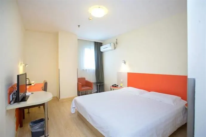 Motel 168 Shanghai South Railway Station - Image 1