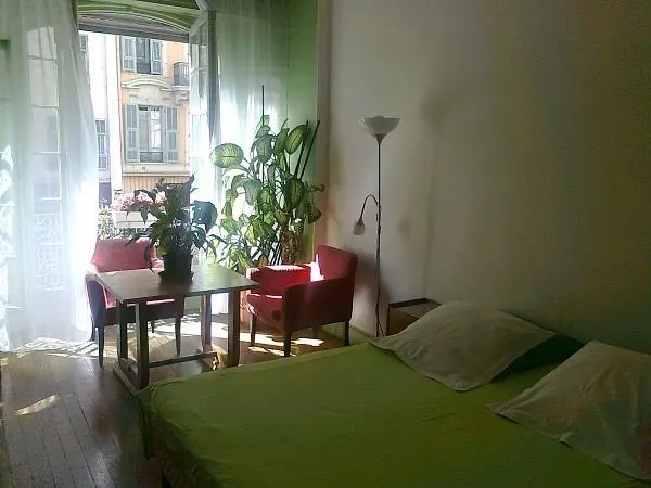 Chez Josephine - Image 1