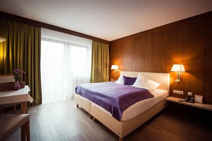 Fruhstuckshotel Montana - Image 1