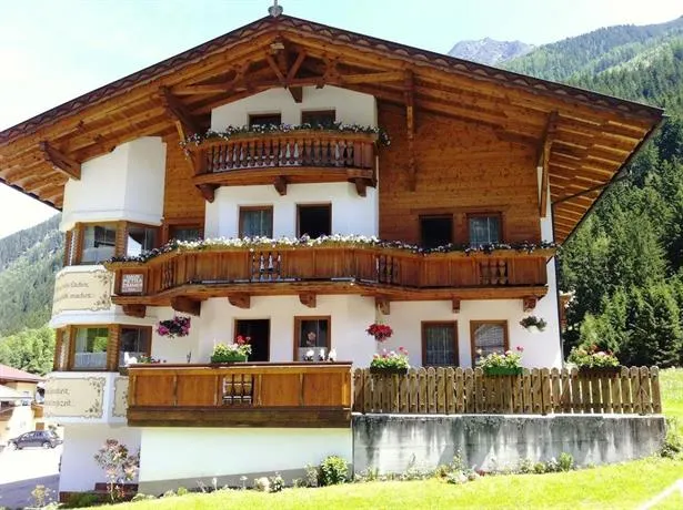 Pension Haus Petra - Image 1
