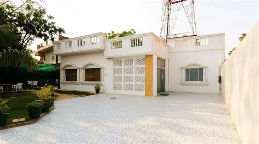 Zo Rooms VIP Road Kalakriti - Image 1
