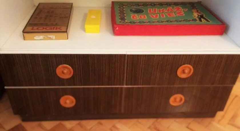 Retro Apartment - Image 1