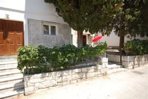 Apartments Bird - Image 1