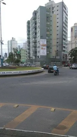 Apto 3a Avenida Balneário Camboriu - Image 1