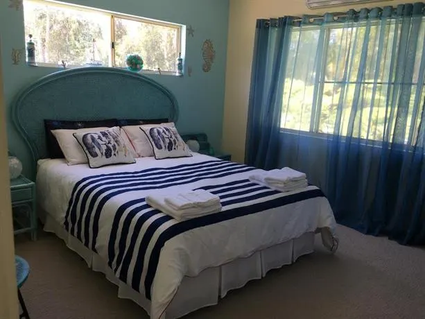 Bramston Beach Ocean Views - Image 1