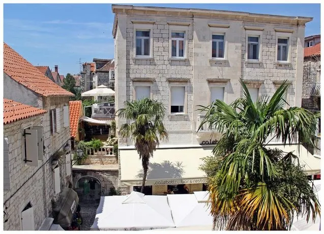 Guest House Tragurion - Image 1