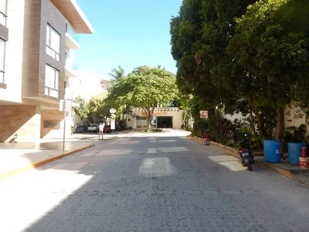 Las Olas Penthouse Playa del Carmen - Image 1
