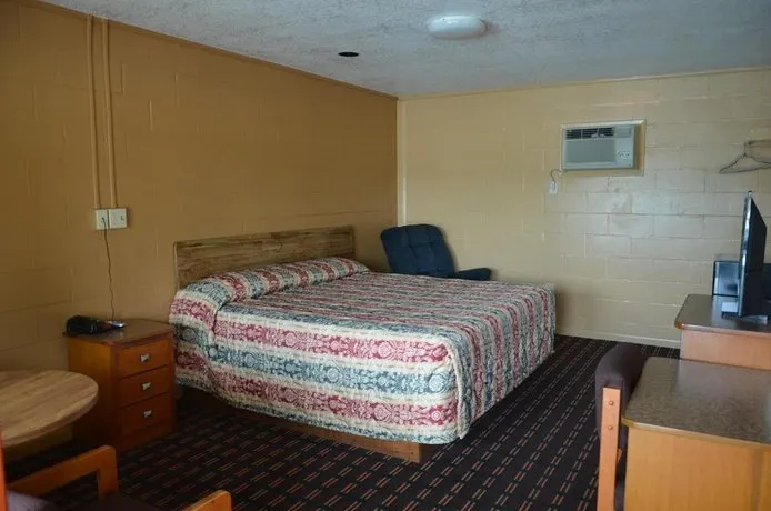 El Camino Motel - Image 1