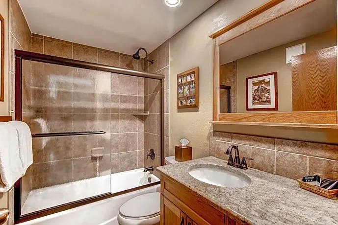 Beaver Creek Village - Image 1