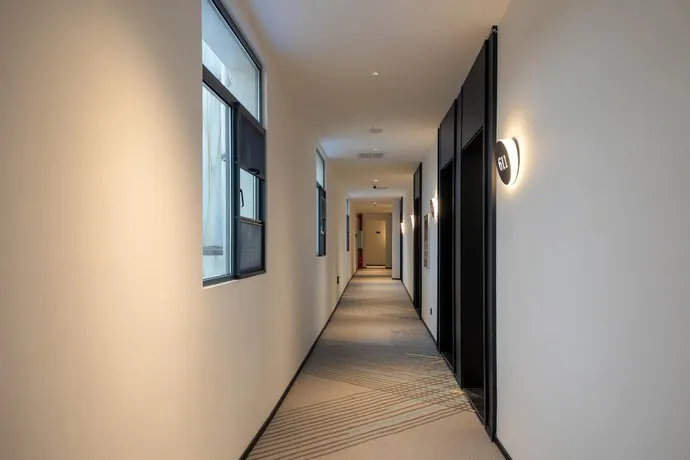 Hanting Hotel (Wuhan Jiangtan Park) - Image 1