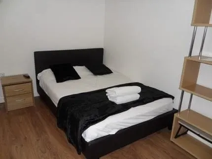 KG Short Stay Express Luxury Apartments - Image 1