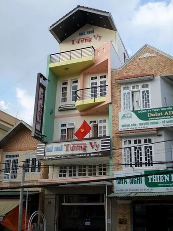 Tuong Vy Guesthouse - Image 1