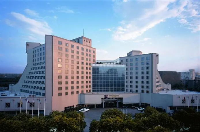 Grand Metropark Hotel Xi’an - Image 1