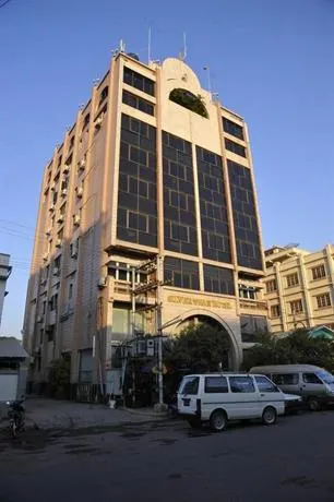 Silver Swan Hotel - Image 1