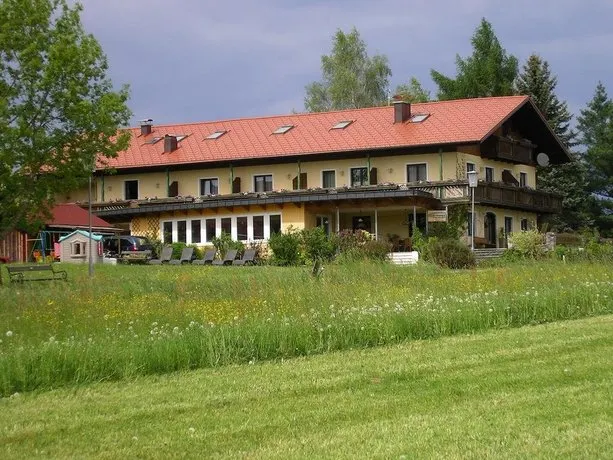 Gastehaus Regenbogen - Image 1