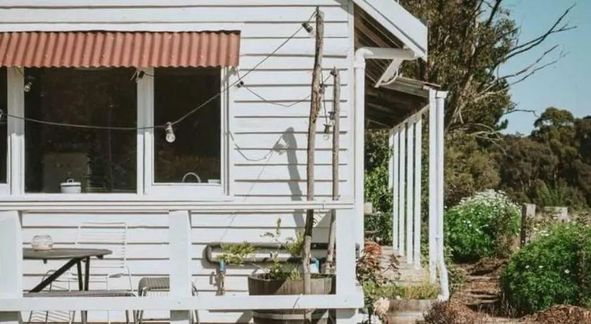 Blacksmiths Cottage - Image 1