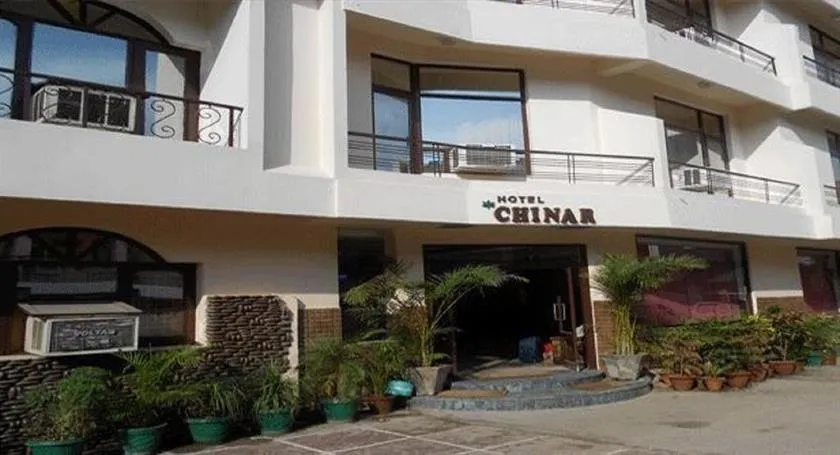 Hotel Chinar - Image 1
