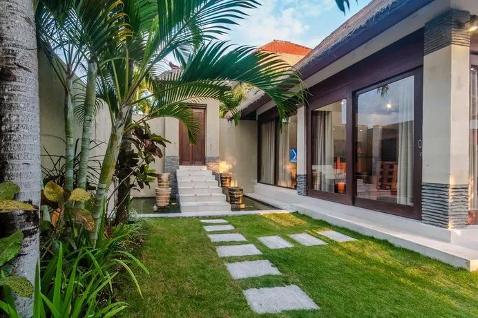 Villa Tulip Seminyak - Image 1