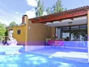 Blue Roan Country Lodge - Image 1