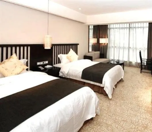 Qingcheng Yunhai (Rich-Selenium) Hot Spring Resort - Image 1