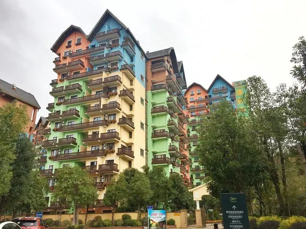 Heyuan Bavarian Hot Spring Hotel - Image 1