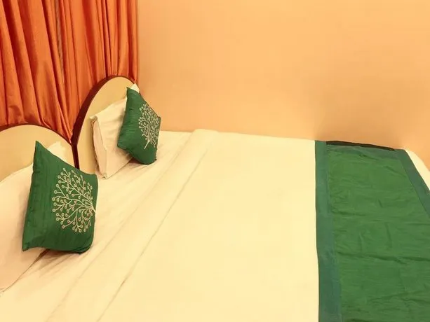 OYO Rooms Salt Lake Sector 1 Tank No 2 - Image 1