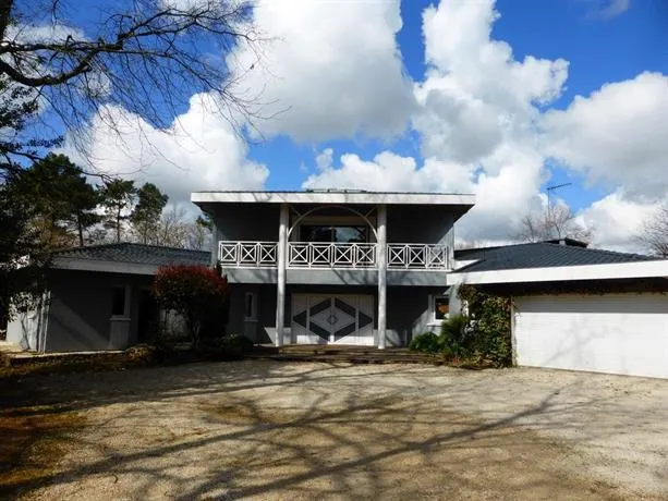 Villa Gayac - Image 1