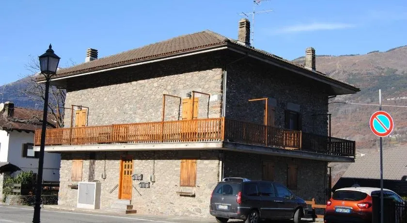 Tipica mansarda Valle d’Aosta - Image 1