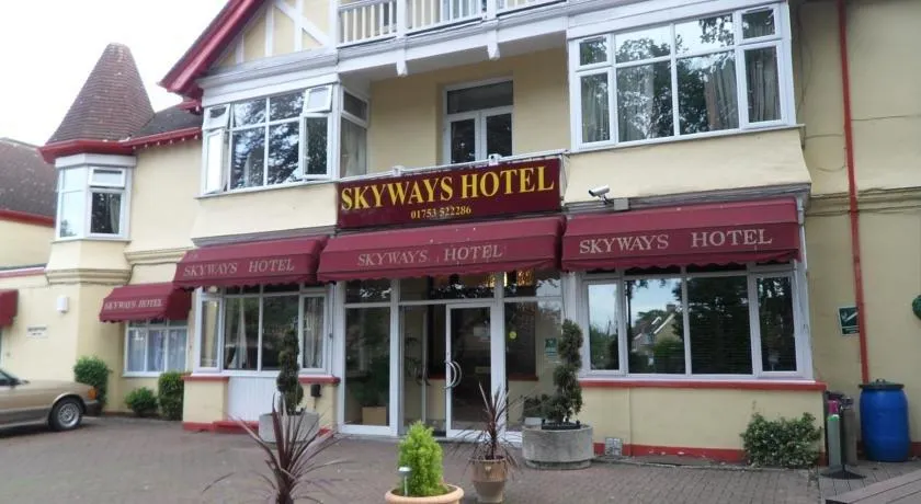 Skyways Hotel - Image 1