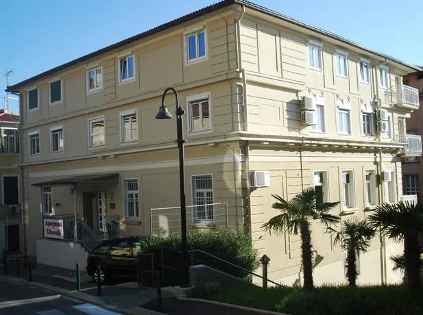 Apartments Liburnija - Image 1