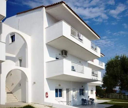 Hotel Akropolis - Image 1