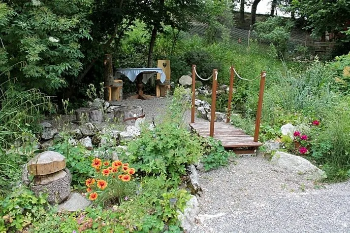 Leidzgi B&B - Image 1
