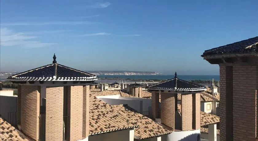 El Pinet Beach Apartment - Image 1