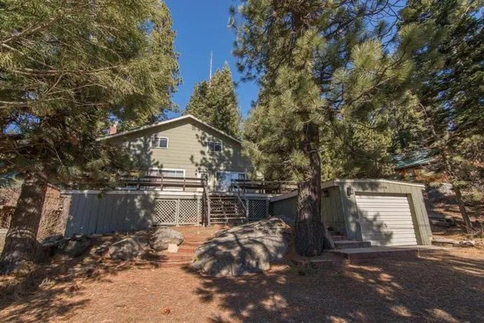 Sierra Getaway by RedAwning - Image 1