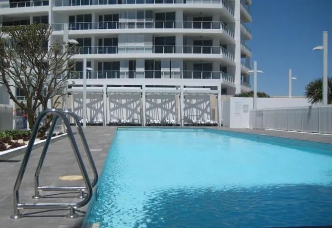 The Point Mandurah Apartment - Image 1