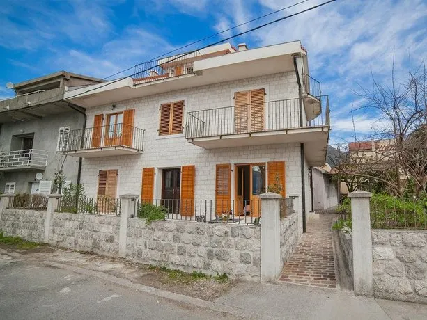 Apartments Stone House - Image 1