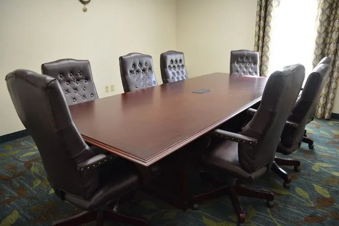 Candlewood Suites Youngstown W I 80 Niles Area - Image 1