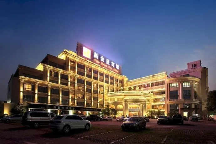 New Golden Star Hotel - Image 1