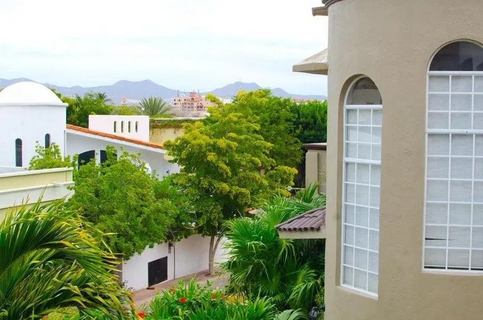 Villa de Tres Hermanas - Image 1