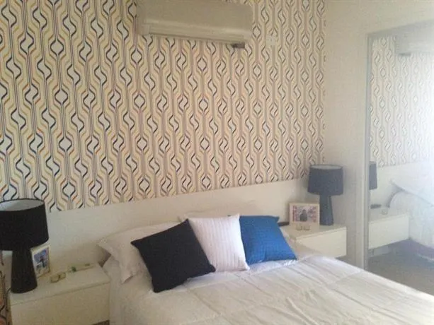 Gustavo's Apartment - Image 1