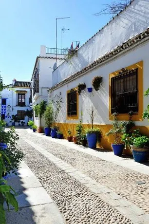 De Patios - Image 1
