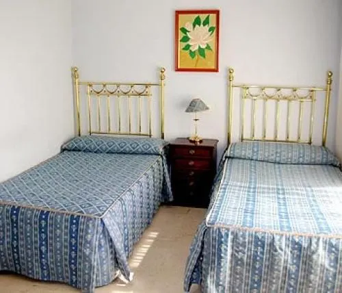 Apartamentos Olano - Image 1