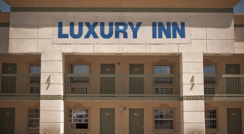 Luxury Inn and Suites Copperas Cove - Image 1
