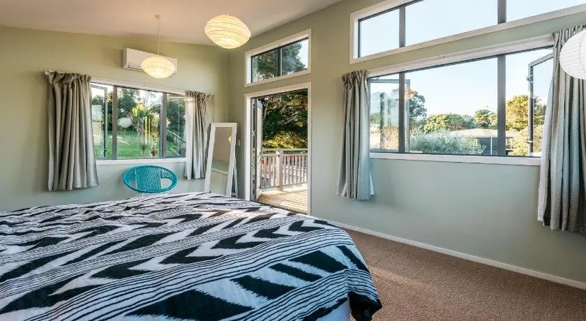 Nikau Views - Image 1