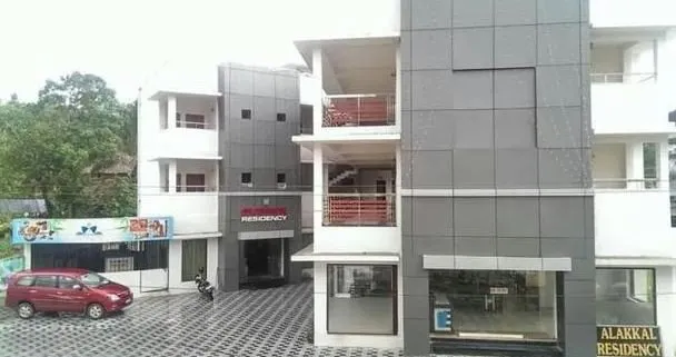FabHotel Alakkal Residency - Image 1