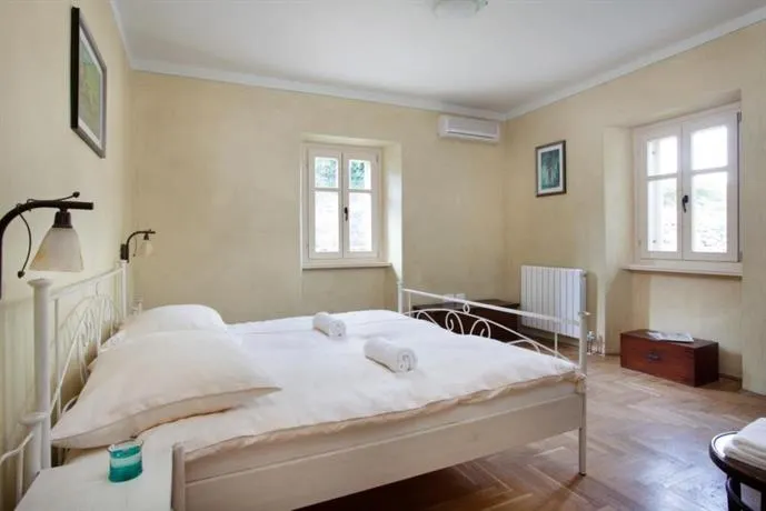 Villa Palachina Antishova - Image 1